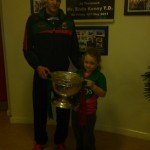 Eddie Doran (team player) with the Cup the  children of the school